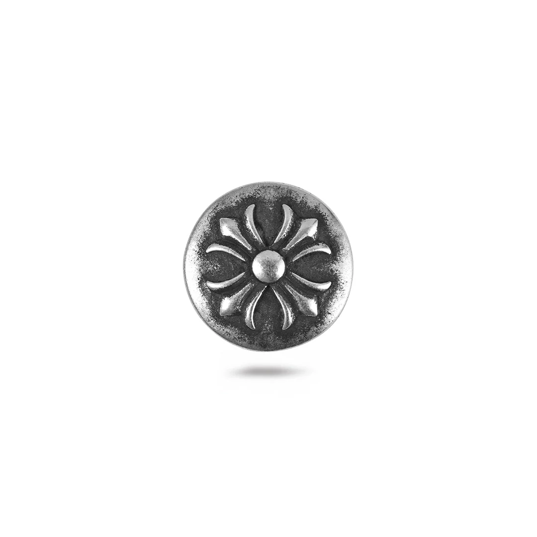 CLÀT Gothic Cross Pendant